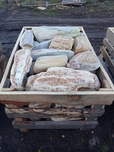 Златолит жёлтый, жёлто-зелёный глыбки и валуны для ланшафтного дизайна купить в Тюмени