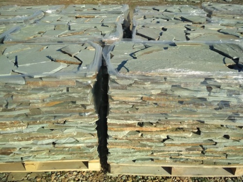 Плитняк златолит зелёный для цоколя, отмостки купить в Тюмени