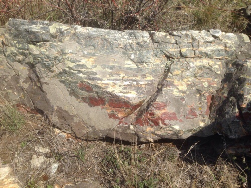 Гигантские зелёные валуны для ландшафтного дизайна весом более 5 тонн купить в Тюмени