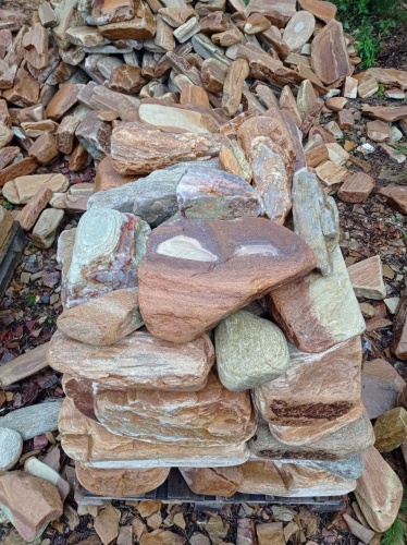 Златолит жёлтый, жёлто-зелёный глыбки и валуны для ланшафтного дизайна купить в Тюмени