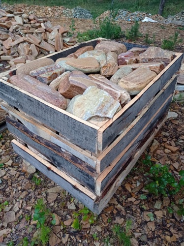 Златолит жёлтый, жёлто-зелёный глыбки и валуны для ланшафтного дизайна купить в Тюмени