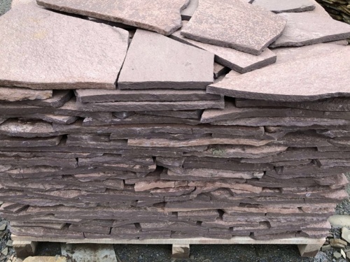 Плитняк лемезит бордовый для облицовки цоколя 20-25 мм  купить в Тюмени