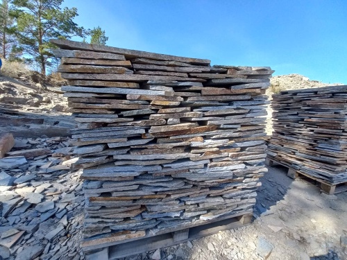 Плитняк златолит серебристый для фасада купить в Тюмени