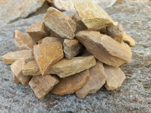 Златолит жёлтый декоративная каменная крошка купить в Тюмени