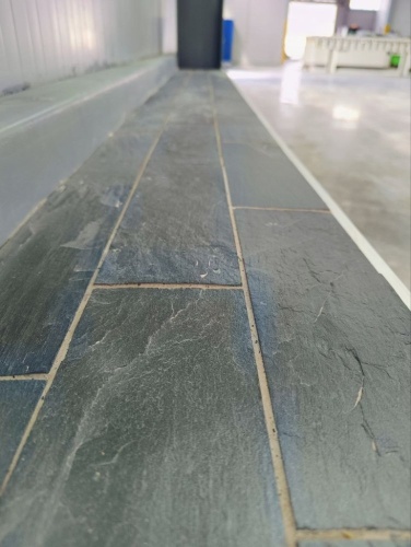 Плитка чёрная из натурального камня фасадная 30 см * 5 см, толщина 7 мм -30 мм купить в Тюмени